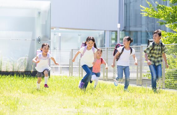 子供の成長を見据えた保険選びを支えます | 大分で保険のことなら正直さをモットーにするアシタエ